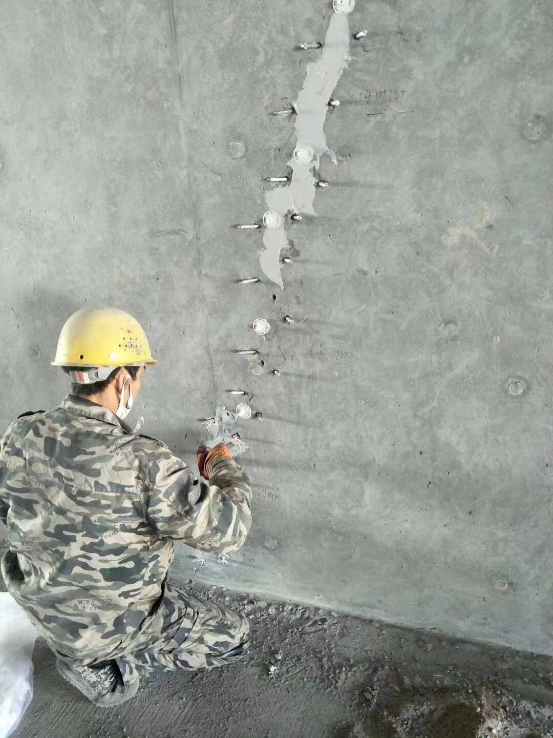 无锡混凝土裂缝的修复方式